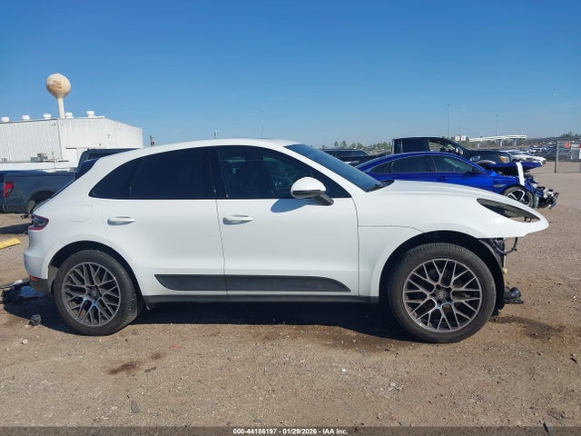 Porsche Macan 2017 WP1AA2A51HLB81139 Image 14