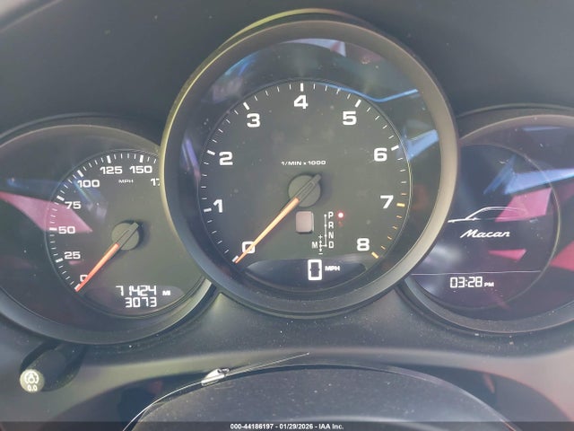 Porsche Macan 2017 WP1AA2A51HLB81139 Image 7
