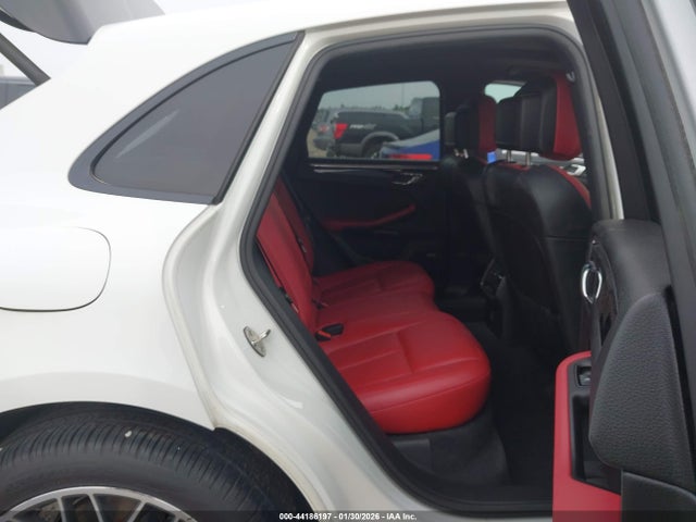 Porsche Macan 2017 WP1AA2A51HLB81139 Image 8