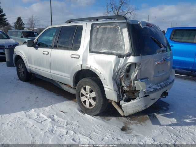2010 FORD EXPLORER 1FMEU7D86AUA71793 Photo 2