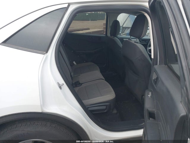 1FMCU9G68NUA61060 Ford ESCAPE SE