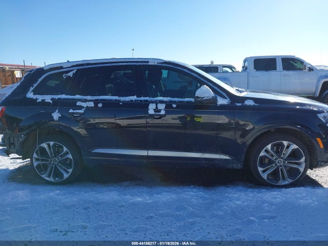 WA1VAAF78JD017114 Audi Q7 3.0t Premium