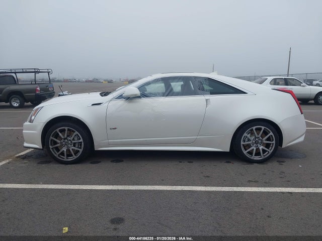 Продажа на аукционе авто 2011 Cadillac Cts-v, vin: 1G6DV1EP6B0133270, номер лота: 44186225