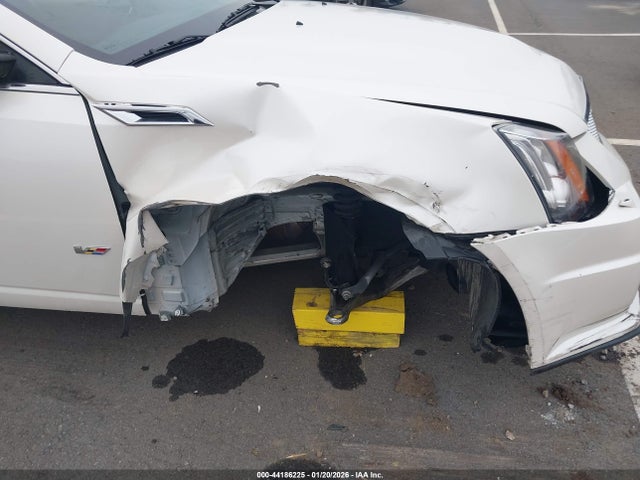 Продажа на аукционе авто 2011 Cadillac Cts-v, vin: 1G6DV1EP6B0133270, номер лота: 44186225