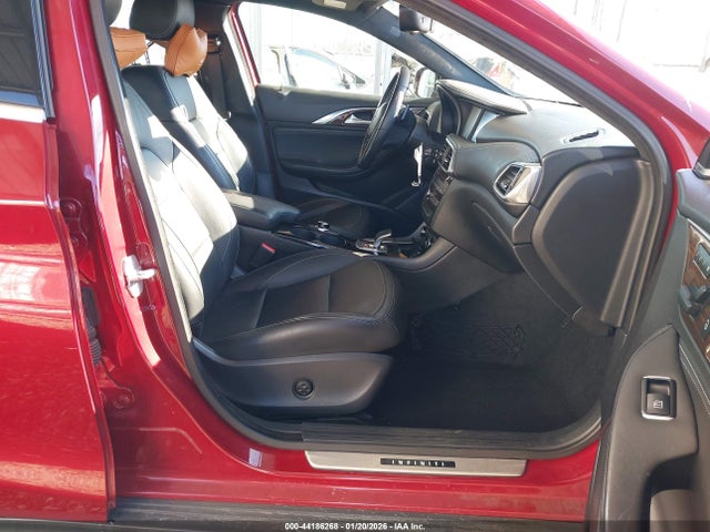 44186268 :رقم المزاد ، SJKCH5CR1HA030060 vin ، 2017 Infiniti Qx30 Premium مزاد بيع