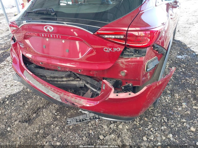 44186268 :رقم المزاد ، SJKCH5CR1HA030060 vin ، 2017 Infiniti Qx30 Premium مزاد بيع