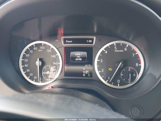 44186268 :رقم المزاد ، SJKCH5CR1HA030060 vin ، 2017 Infiniti Qx30 Premium مزاد بيع