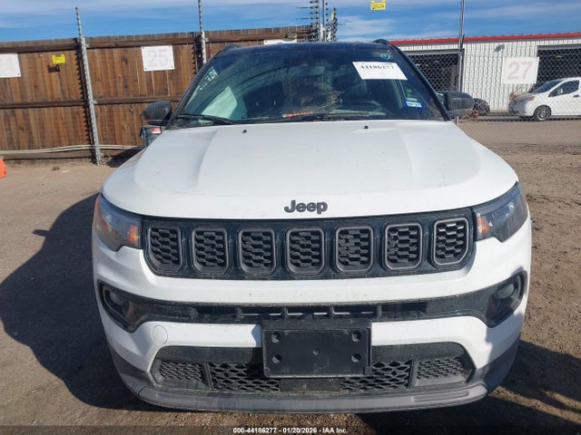3C4NJDCN0TT178077 Jeep Compass Limited Altitude
