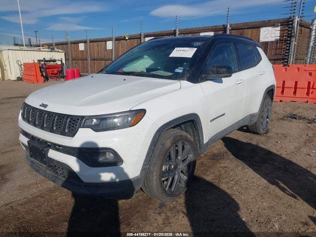 3C4NJDCN0TT178077 Jeep Compass Limited Altitude