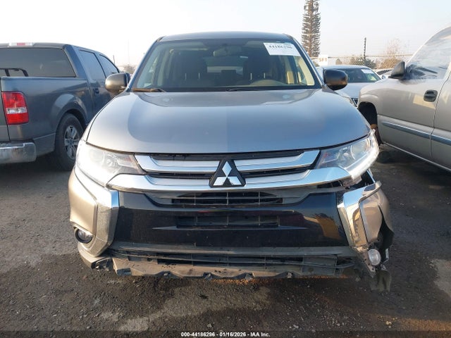 Mitsubishi Outlander Es 2017 JA4AD2A39HZ059644 Image 13