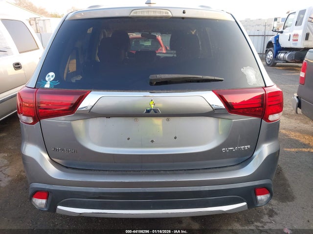 Mitsubishi Outlander Es 2017 JA4AD2A39HZ059644 Image 17
