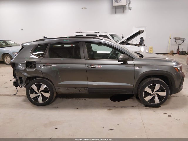 Продаж на аукціоні авто 2024 Volkswagen Taos 1.5t S, vin: 3VV8X7B2XRM032519, номер лоту: 44186298