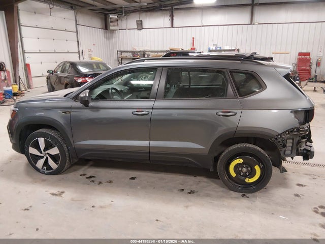 Продаж на аукціоні авто 2024 Volkswagen Taos 1.5t S, vin: 3VV8X7B2XRM032519, номер лоту: 44186298
