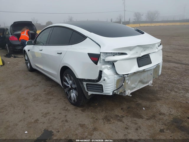 2025 TESLA MODEL 3 5YJ3E1EA6SF993871 Photo 2