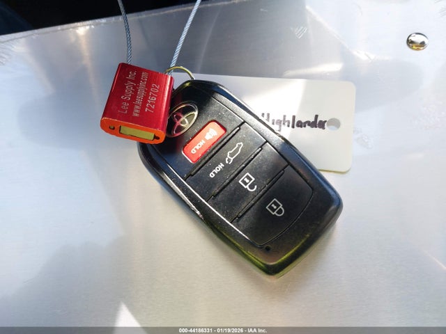 5TDAAAB52RS057441 Toyota Grand Highlander Limited