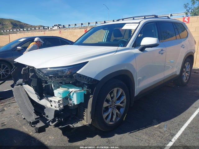 5TDAAAB52RS057441 Toyota Grand Highlander Limited