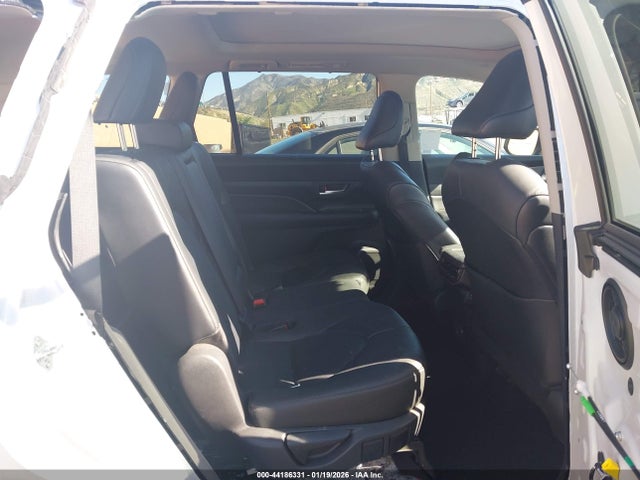 5TDAAAB52RS057441 Toyota Grand Highlander Limited