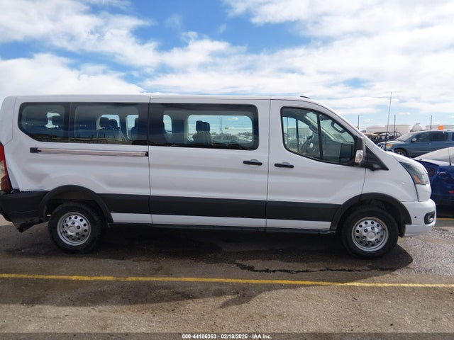 1FBAX9Y81TKA16560 Ford Transit-350 Passenger Van Xlt