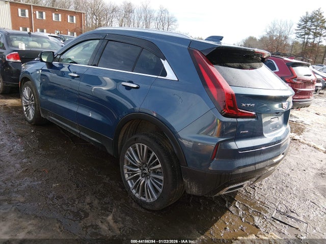 2024 CADILLAC XT4 1GYFZDR41RF246721 Photo 2