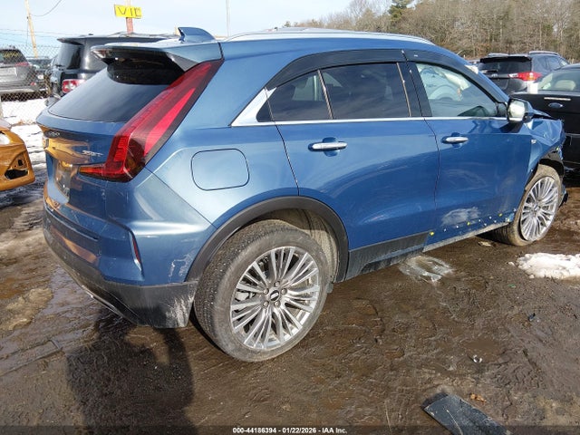 2024 CADILLAC XT4 1GYFZDR41RF246721 Photo 3