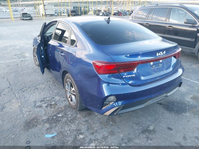KIA Forte Lxs 2023 3KPF24AD0PE571373 Image 3