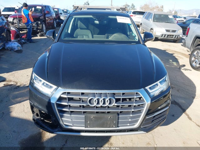 WA1BNAFY6K2061433 Audi Q5 45 Premium