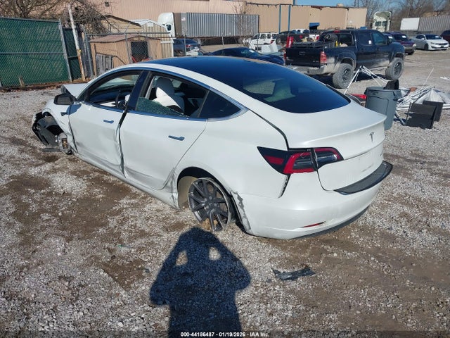 2020 Tesla Model 3 Long Range Dual Motor All-wheel Drive მანქანა იყიდება აუქციონზე, vin: 5YJ3E1EB3LF639820, აუქციონის ნომერი: 44186487