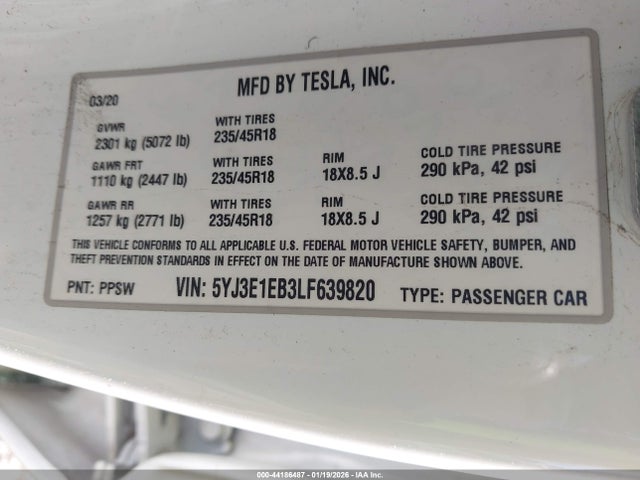 2020 Tesla Model 3 Long Range Dual Motor All-wheel Drive მანქანა იყიდება აუქციონზე, vin: 5YJ3E1EB3LF639820, აუქციონის ნომერი: 44186487
