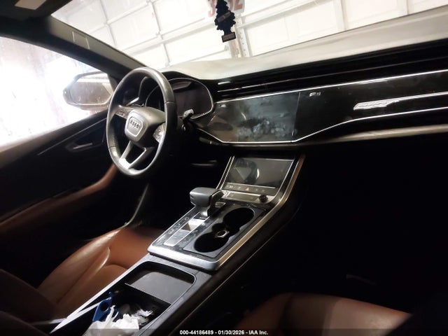 2019 AUDI Q8 WA1BVAF11KD036298 Photo 4