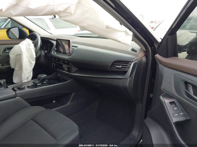 Продаж на аукціоні авто 2023 Nissan Rogue S Intelligent Awd, vin: 5N1BT3AB0PC751959, номер лоту: 44186511