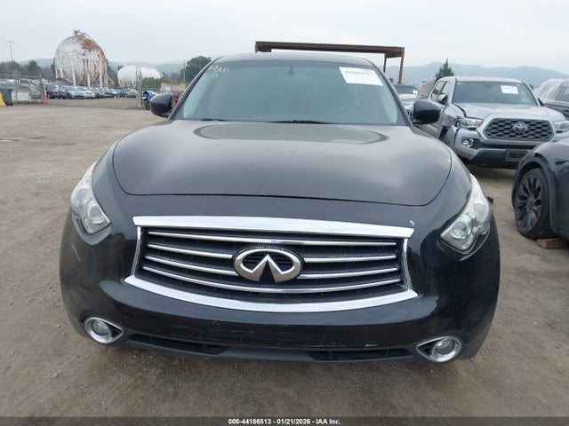 JN8CS1MU7GM670226 Infiniti QX70