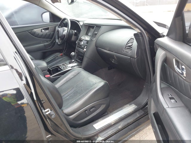 JN8CS1MU7GM670226 Infiniti QX70
