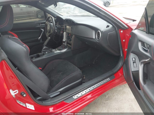 JF1ZNAA11F8708280 Scion FR-S