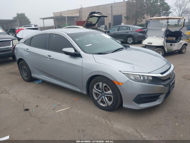 Honda Civic Lx 2017 2HGFC2F55HH562792 главное изображение