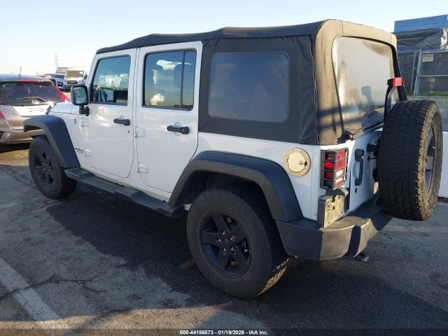 1C4BJWDG9HL673816 Jeep Wrangler Unlimited Sport 4x4