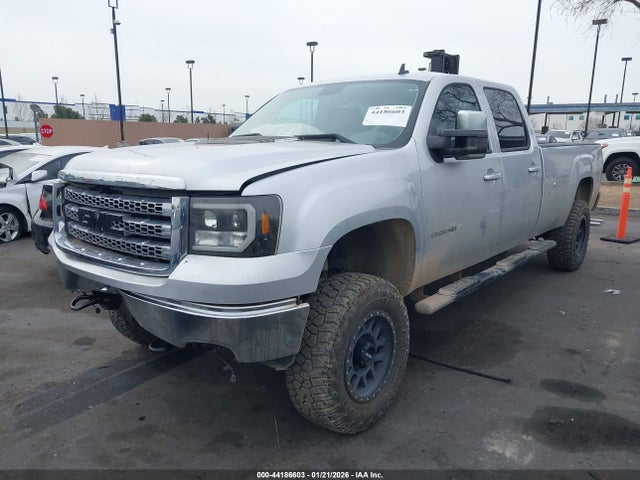1GT121C89EF188463 GMC Sierra 2500hd Slt