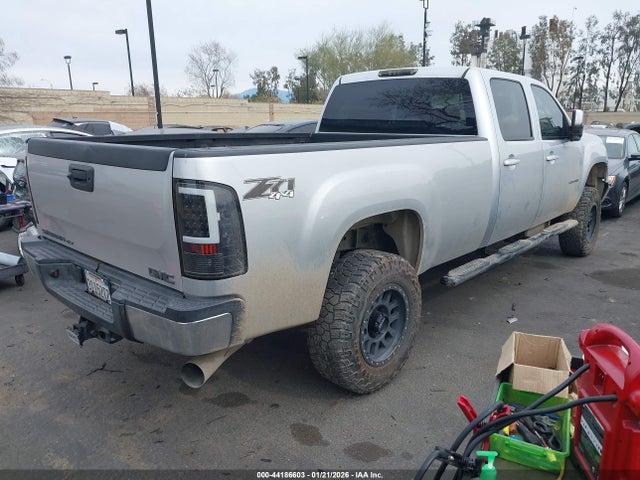 1GT121C89EF188463 GMC Sierra 2500hd Slt