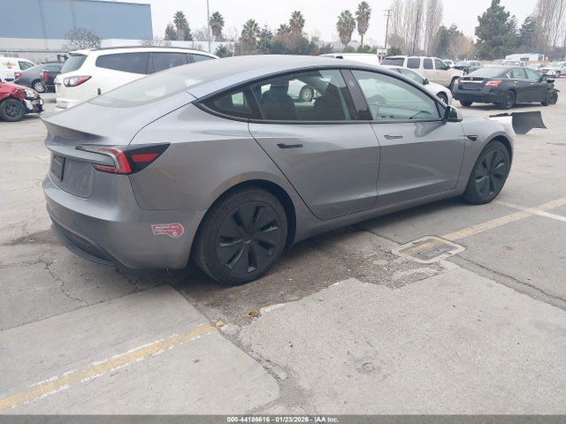 2024 TESLA MODEL 3 5YJ3E1EA3RF858681 Photo 3