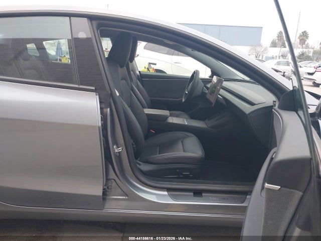 2024 TESLA MODEL 3 5YJ3E1EA3RF858681 Photo 4