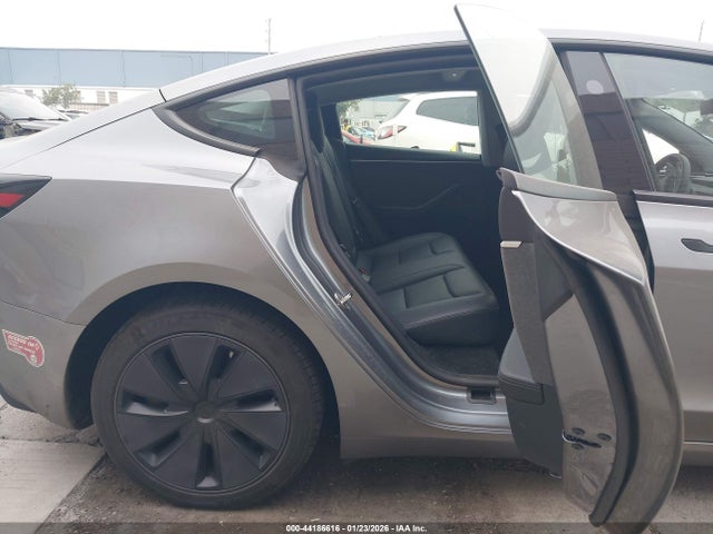 2024 TESLA MODEL 3 5YJ3E1EA3RF858681 Photo 7
