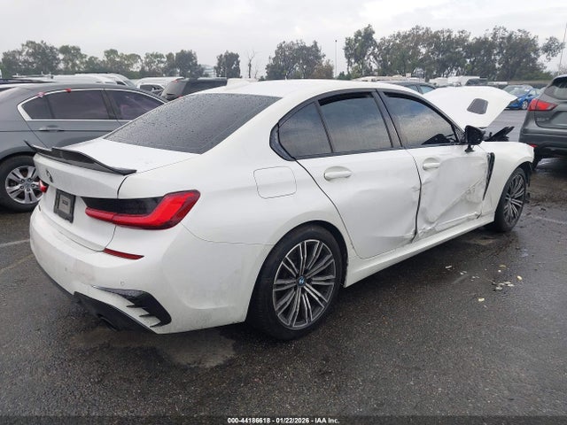 2021 BMW 330I 3MW5R1J06M8C20414 Photo 3