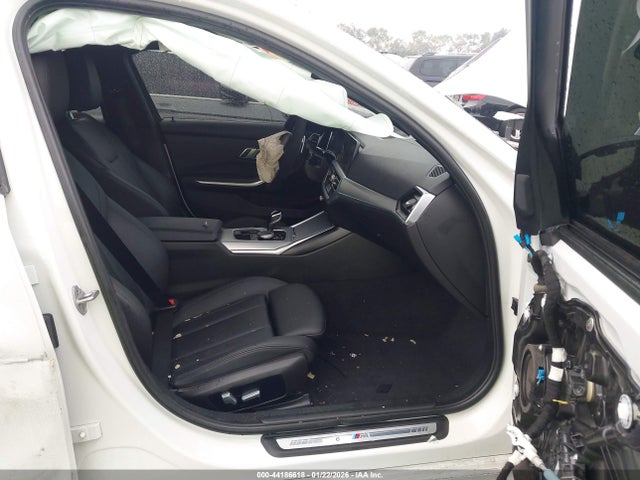 2021 BMW 330I 3MW5R1J06M8C20414 Photo 4
