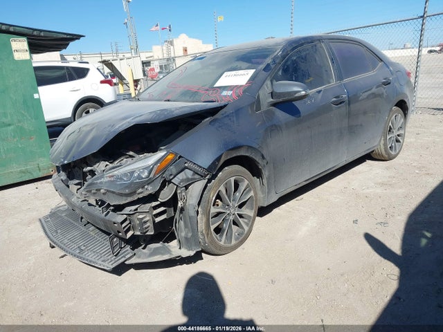 2T1BURHE7JC011067 Toyota COROLLA SE