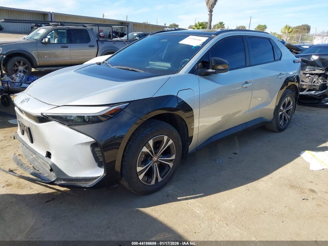 JTMAAAAA5RA033842 Toyota BZ4X XLE