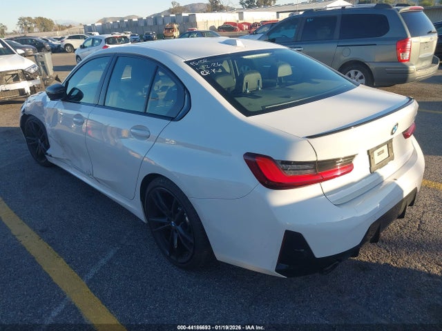 2024 Bmw 330i მანქანა იყიდება აუქციონზე, vin: 3MW69FF05R8E44081, აუქციონის ნომერი: 44186693