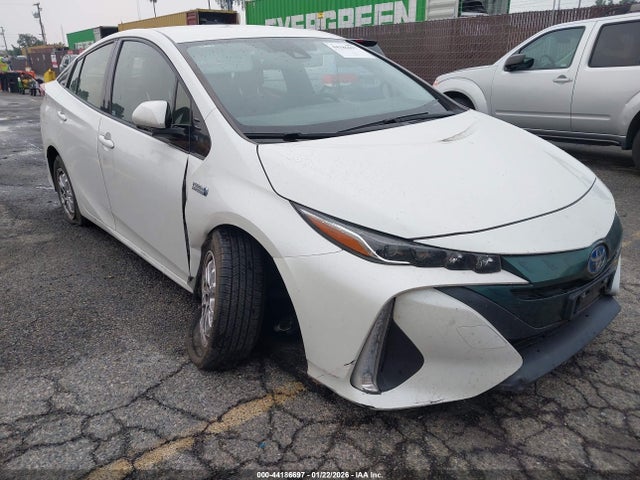 Toyota Prius Prime Premium 2018 JTDKARFP1J3101143 zdjęcie główne