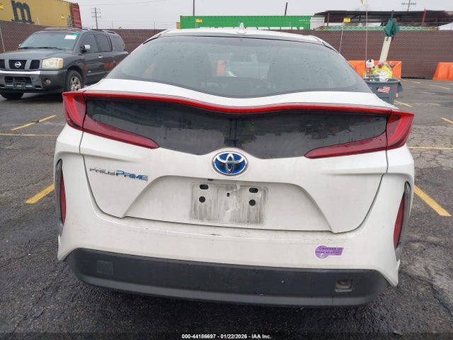 Toyota Prius Prime Premium 2018 JTDKARFP1J3101143 Image 16