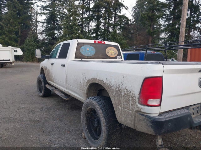 3C63R3GLXJG132756 RAM 3500 Tradesman 4x4 8&#039; Box