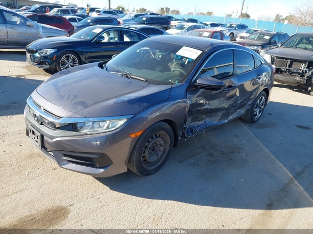 Honda Civic Lx 2018 2HGFC2F52JH501843 Image 2