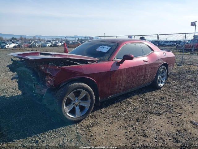 Dodge Challenger Sxt 2019 2C3CDZAGXKH593970 Image 2